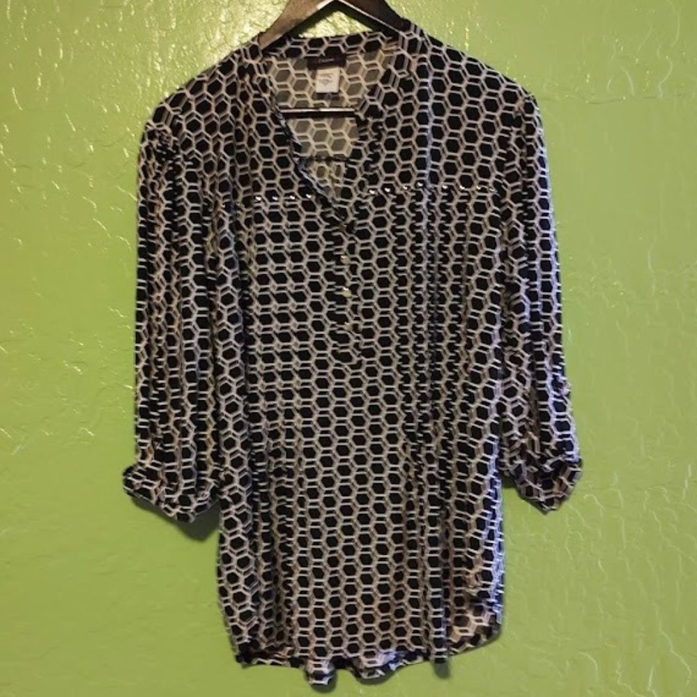 Hexagonal Patterned Black and White Blouse